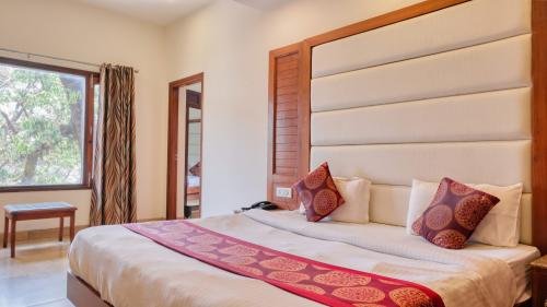 hill_view_super_deluxe_room_6